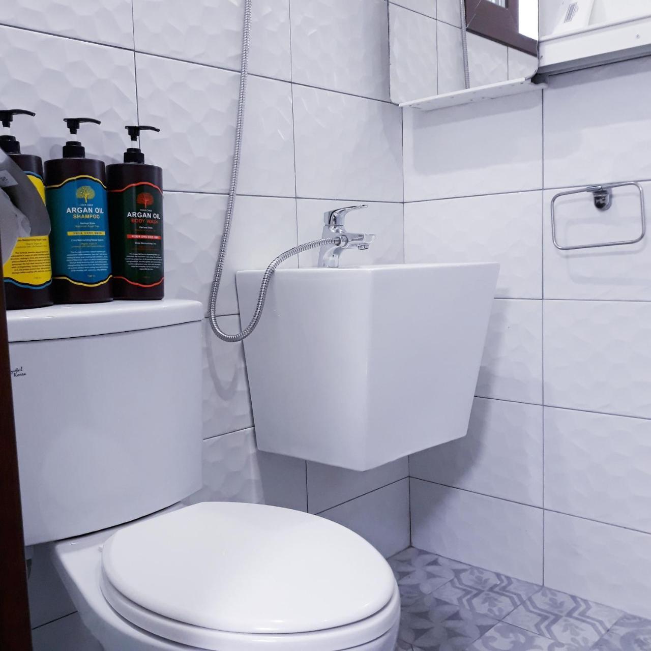 Guesthouse Hue Инчон Экстерьер фото